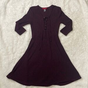 Hot Kiss burgundy/black color‎